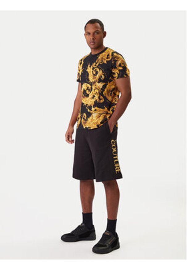 Versace Jeans Couture T-Shirt 80GAH6S0 JS543 Czarny Regular Fit. Kolor: czarny. Materiał: bawełna