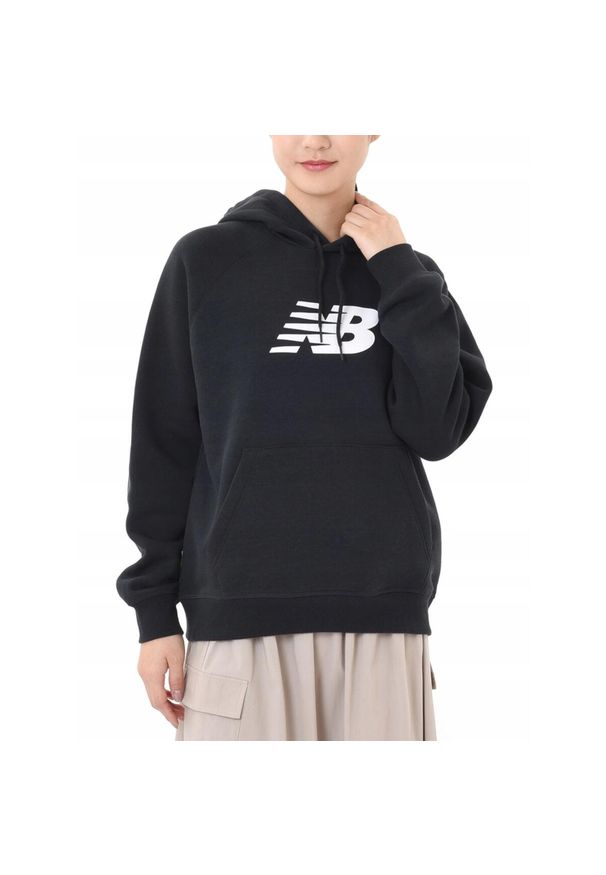 New Balance - Bluza dresowa damska NEW BALANCE z kapturem bawełna. Typ kołnierza: kaptur. Kolor: czarny. Materiał: bawełna, dresówka. Sport: bieganie