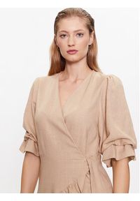 YAS Sukienka 26029985 Brązowy Regular Fit. Kolor: brązowy. Materiał: len #5