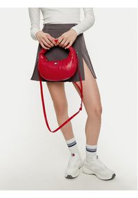 Tommy Jeans Torebka Tjw Pillow Mini Hobo AW0AW16976 Czerwony. Kolor: czerwony. Materiał: skórzane