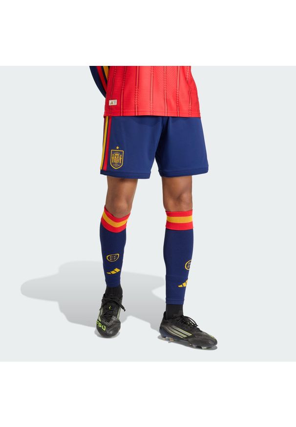 Adidas - Autentyczne szorty podstawowe Hiszpania 26. Kolor: niebieski. Technologia: ClimaCool (Adidas). Sport: piłka nożna