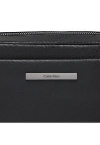 Calvin Klein Torebka Modern Camera Bag K50K510533 Czarny. Kolor: czarny. Materiał: skórzane