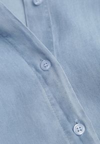 Renee - Jasnoniebieska Oversizowa Koszula z Wiskozą z Nietoperzowymi Rękawami 3/4 Cirithe. Okazja: na co dzień. Kolor: niebieski. Materiał: wiskoza. Styl: elegancki, casual #6