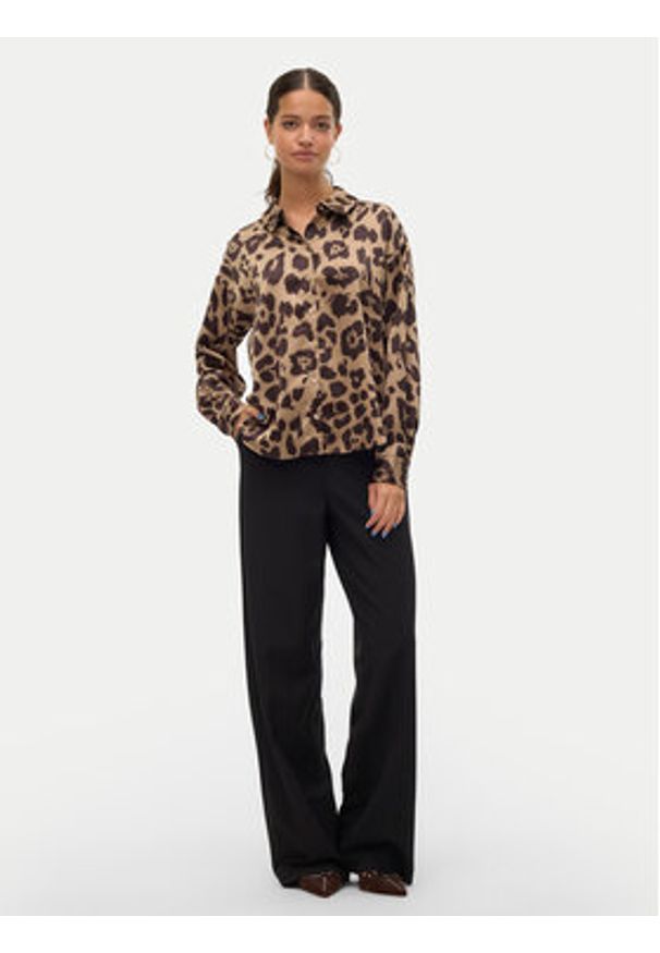 Vero Moda Koszula Merle 10316597 Brązowy Loose Fit. Kolor: brązowy. Materiał: syntetyk