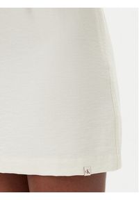 Calvin Klein Jeans Sukienka koszulowa J20J225297 Beżowy Regular Fit. Kolor: beżowy. Materiał: wiskoza. Typ sukienki: koszulowe
