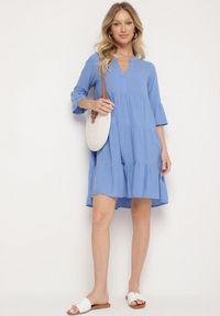 Born2be - Niebieska Rozkloszowana Sukienka z Wiskozy z Falbanami Izleia. Okazja: na co dzień. Kolor: niebieski. Materiał: wiskoza. Styl: elegancki, casual #4