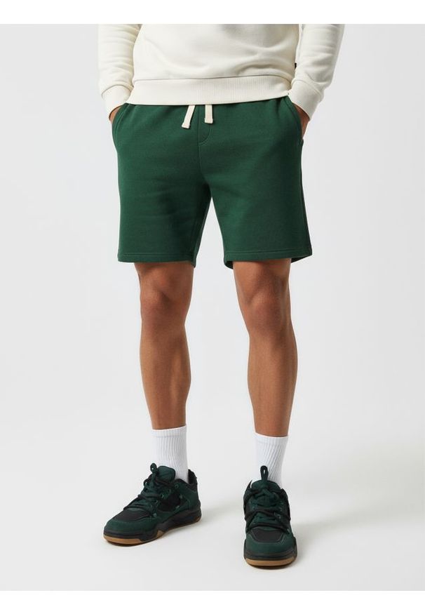Sinsay - Szorty z wiązaniem - zielony. Kolor: zielony