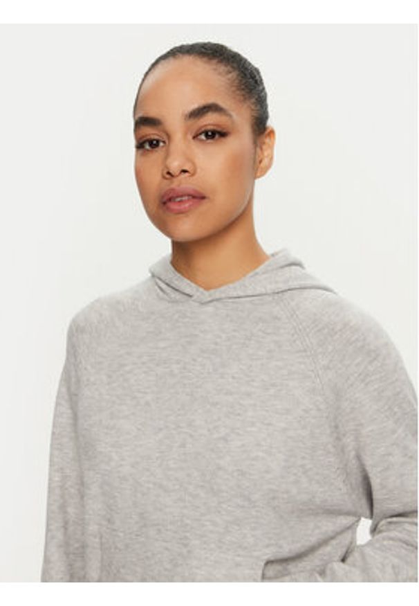 Replay - REPLAY Sweter DK3305.000.G23372 Szary Regular Fit. Kolor: szary. Materiał: syntetyk