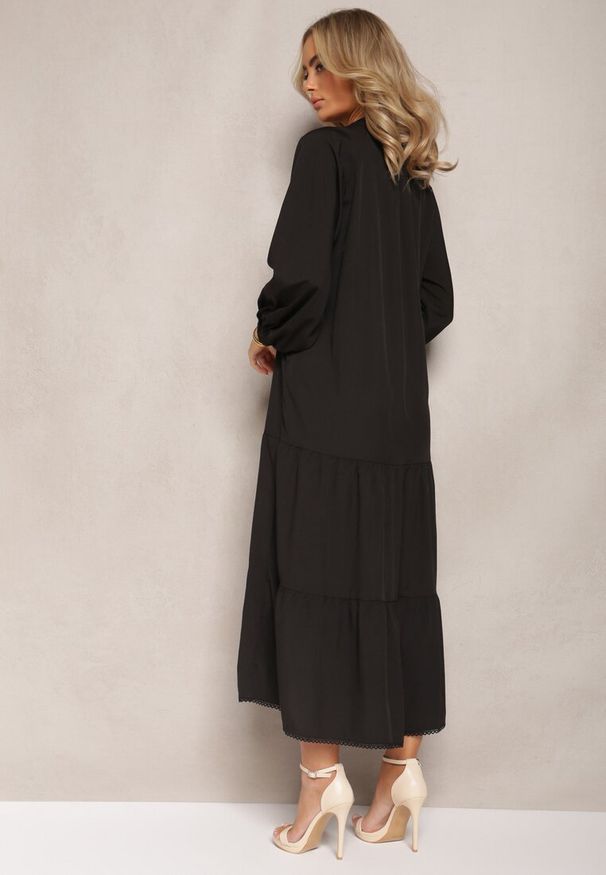 Renee - Czarna Midi Sukienka o Trapezowym Kroju z Ozdobnymi Haftami w Stylu Boho Tactila. Kolor: czarny. Wzór: haft. Sezon: jesień, wiosna. Typ sukienki: trapezowe. Styl: boho. Długość: midi