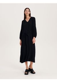 Reserved - Sukienka maxi z wiskozy - czarny. Kolor: czarny. Materiał: wiskoza. Długość: maxi #1