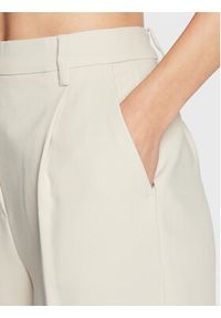Bruuns Bazaar Spodnie materiałowe Cindysus Dagny BBW2393 Écru Loose Fit. Materiał: wiskoza, syntetyk #4