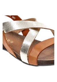 Brązowe Sandały Armodo Modne Obuwie Damskie. Zapięcie: rzepy. Kolor: brązowy. Materiał: skóra, jeans. Sezon: lato #4