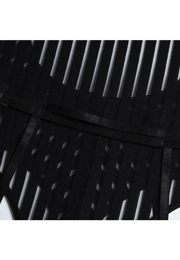 Intica - Body z pasem do pończoch na specjalne okazje Tirzah. Kolor: czarny. Materiał: materiał, tkanina