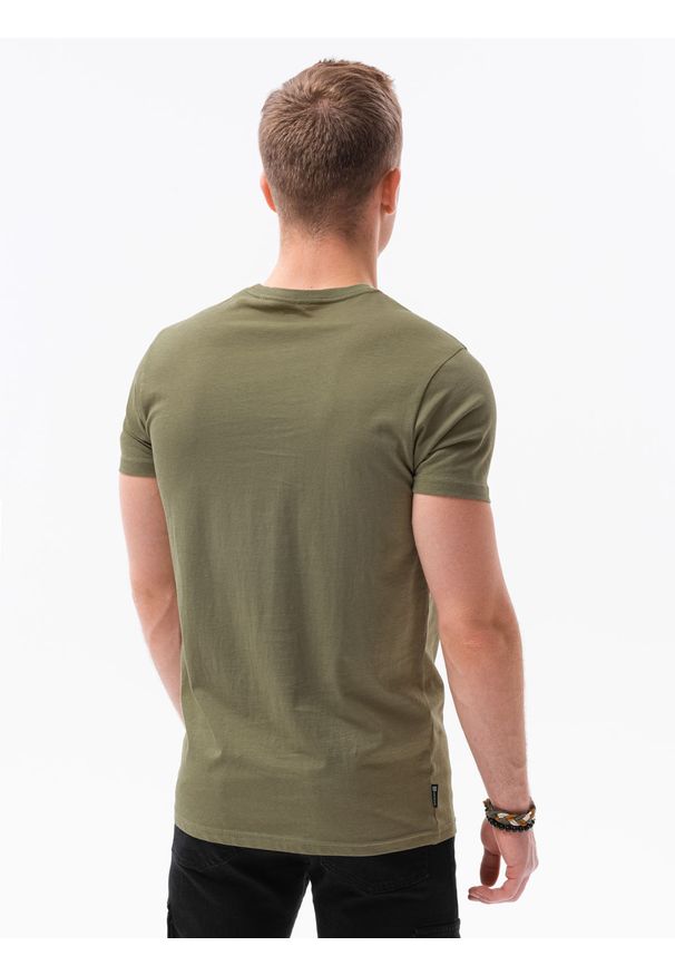 Ombre Clothing - T-shirt męski z nadrukiem S1434 V-22D - oliwkowy - XXL. Kolor: oliwkowy. Materiał: bawełna. Wzór: nadruk. Styl: klasyczny