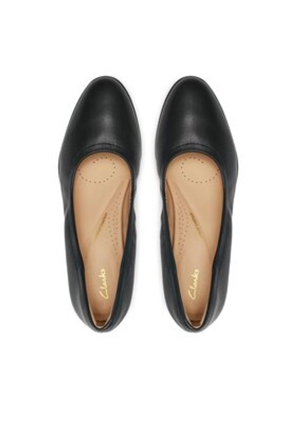 Clarks Czółenka Freva 55 Court 261718774 Granatowy. Kolor: niebieski. Materiał: skóra
