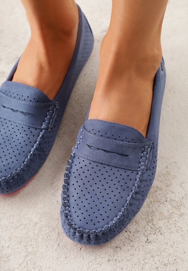 Born2be - Niebieskie Ażurowe Mokasyny ze Skórzaną Wkładką Ozdobione Przeszyciami Sylilise. Okazja: na co dzień. Kolor: niebieski. Materiał: skóra. Wzór: ażurowy, aplikacja. Styl: casual, klasyczny