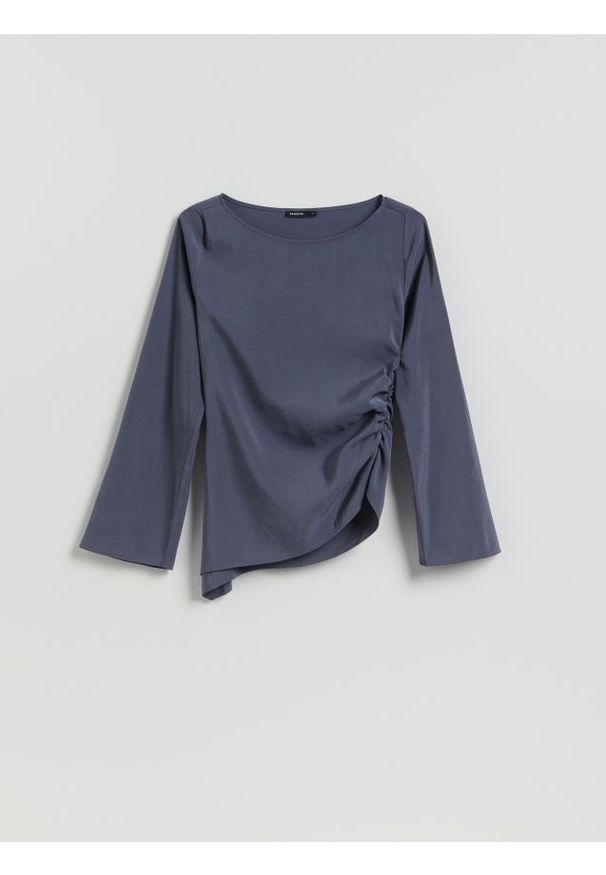 Reserved - Bluzka z asymetrycznym dołem - szary. Kolor: szary. Materiał: tkanina, wiskoza