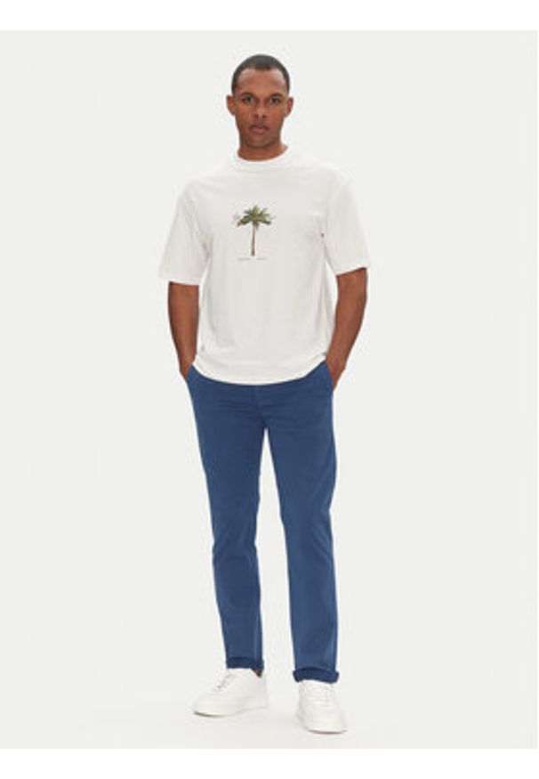 BOSS Chinosy 50510933 Niebieski Slim Fit. Kolor: niebieski. Materiał: bawełna