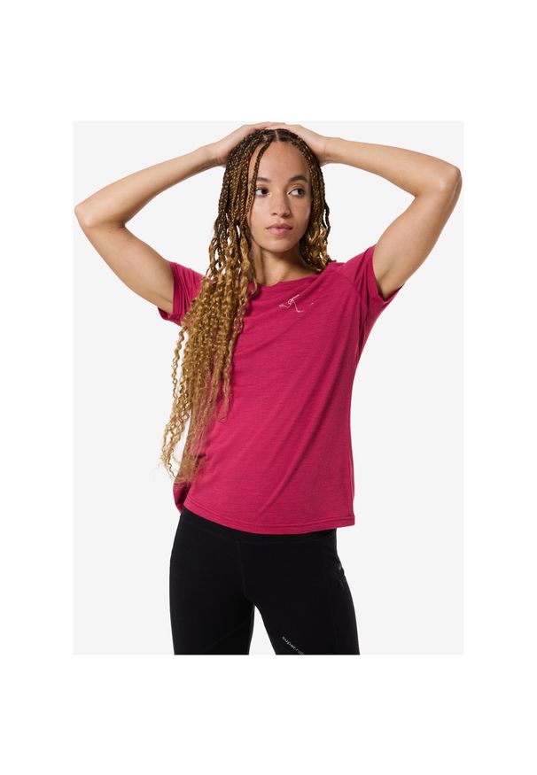 Koszulka SUPER.NATURAL W RUNNING TEE. Kolor: różowy. Sport: bieganie