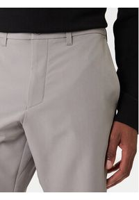 BOSS Spodnie materiałowe T_Commuter 50534303 Beżowy Slim Fit. Kolor: beżowy. Materiał: syntetyk #4
