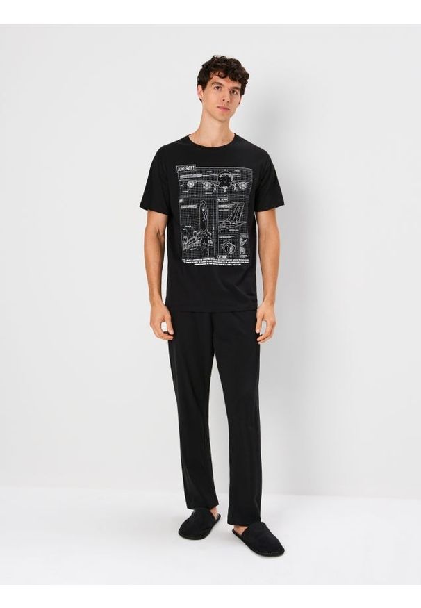 Sinsay - Bawełniana piżama dwuczęściowa z nadrukiem - szary. Kolor: szary. Materiał: bawełna. Wzór: nadruk