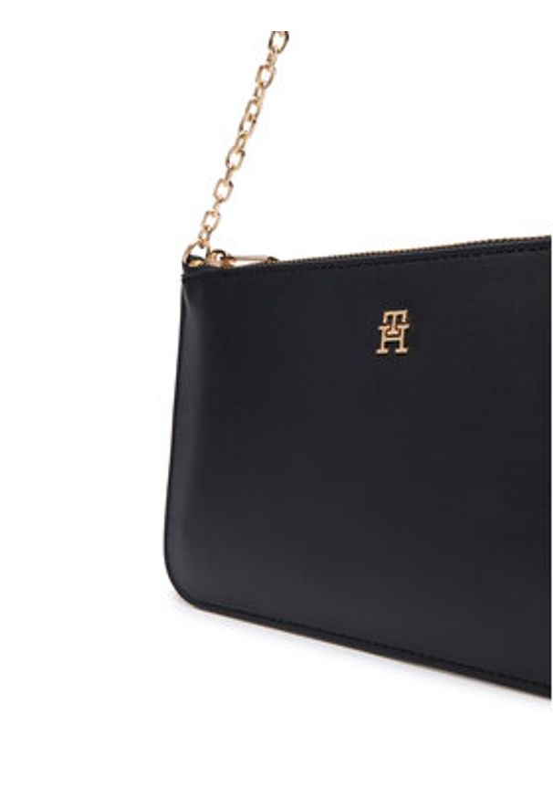 TOMMY HILFIGER - Tommy Hilfiger Torebka Th Icon Chain Shoulder Pouch AW0AW18298 Czarny. Kolor: czarny. Materiał: skórzane