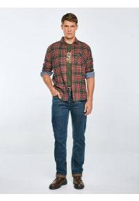 Big-Star - Koszula męska flanelowa w kratę bordowo-khaki Koner 303. Okazja: na co dzień. Typ kołnierza: kołnierzyk klasyczny. Kolor: zielony. Materiał: materiał. Długość rękawa: długi rękaw. Długość: długie. Wzór: haft, aplikacja, kratka. Styl: klasyczny, casual #5