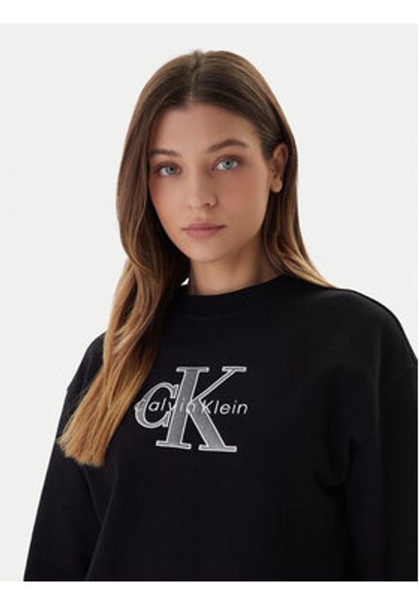 Calvin Klein Jeans Bluza Foil Monologo LV047E825G Czarny Regular Fit. Kolor: czarny. Materiał: bawełna