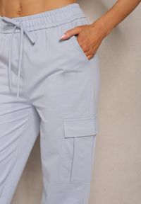 Renee - Jasnoniebieskie Spodnie z Bawełny z Wysokim Stanem i Prostymi Nogawkami Asoella. Stan: podwyższony. Kolor: niebieski. Materiał: bawełna #5