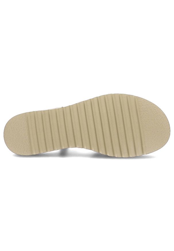 Czerwone Sandały Yokono Wygodne Skórzane Buty. Okazja: na co dzień. Kolor: czerwony. Materiał: skóra. Sezon: lato. Styl: wakacyjny, casual