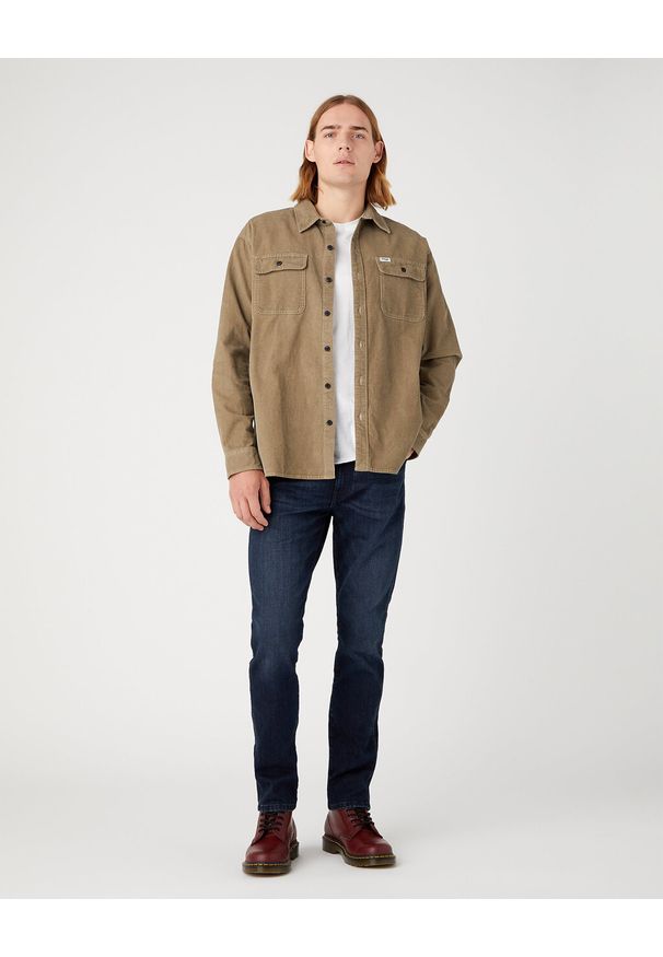 Wrangler - WRANGLER LARSTON MĘSKIE SPODNIE JEANSOWE DUSKY NIGHT W18SMI299