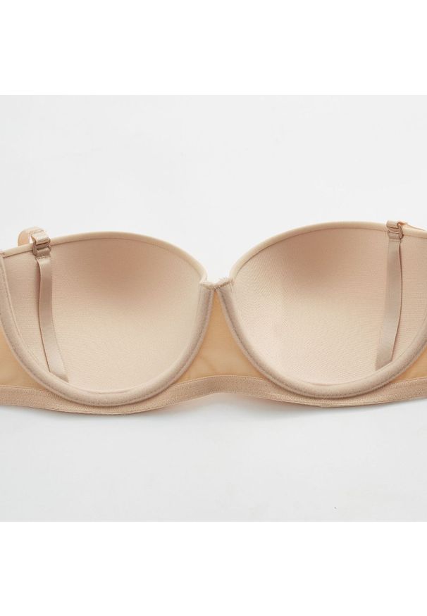 Intica - Biustonosz balkonetka gładki niewidoczny pod ubraniem Cymbre. Kolor: czarny. Materiał: skóra. Wzór: gładki