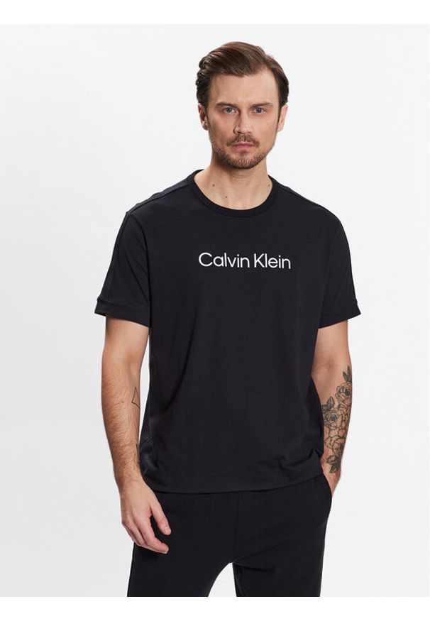 Calvin Klein Performance T-Shirt T-Shirt 00GMS3K104 Czarny Regular Fit. Kolor: czarny. Materiał: bawełna