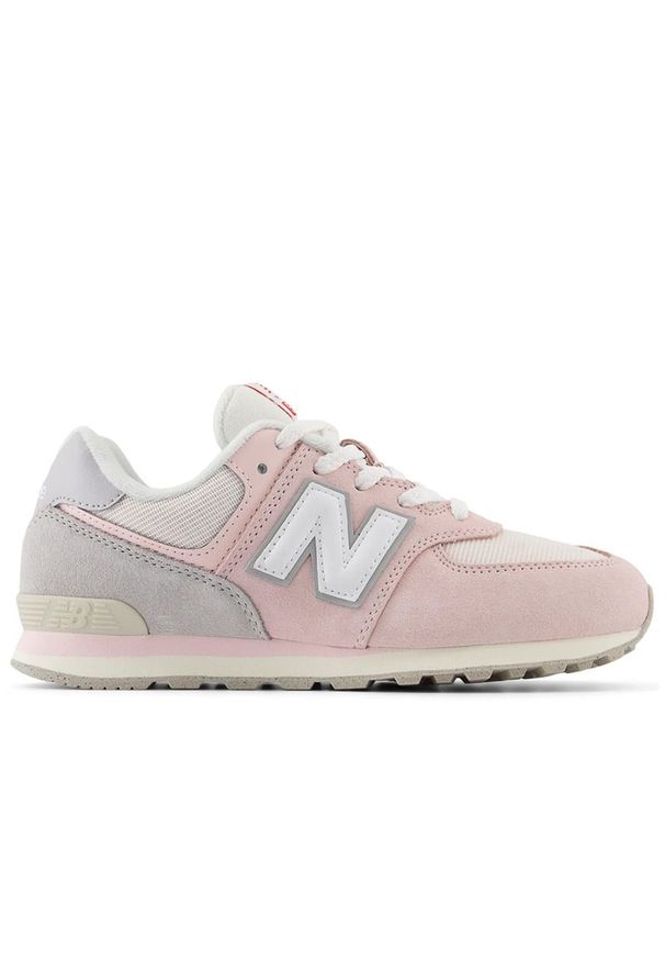 Buty New Balance GC574BKM - różowe. Okazja: na uczelnię, na co dzień. Zapięcie: rzepy. Kolor: różowy. Materiał: guma, syntetyk, zamsz, materiał. Szerokość cholewki: normalna. Model: New Balance 574. Sport: turystyka piesza