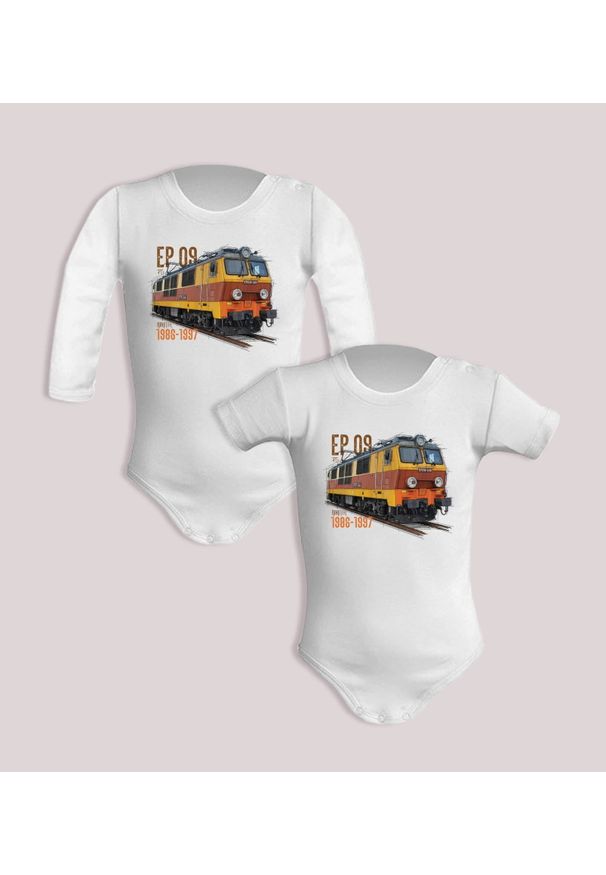 nikiniki - EP09 Dziewiątka — body (Rozmiar: 9M; Długość rękawa: krótki; Rodzaj nadruku: EP09 Dziewiątka). Materiał: bawełna. Wzór: nadruk