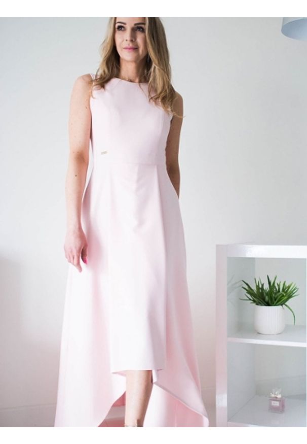 Sukienka Model Jennifer Powder Pink - Jersa. Typ sukienki: proste. Styl: elegancki. Długość: maxi