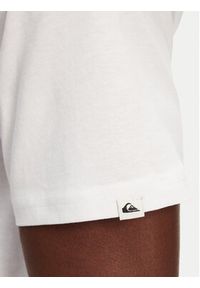 Quiksilver T-Shirt Palm Lines Ss EQYZT08057 Biały Regular Fit. Kolor: biały. Materiał: bawełna