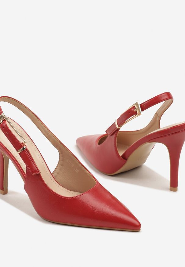 Renee - Czerwone Sandały na Szpilce Slingback ze Szpiczastym Noskiem Stellani. Okazja: na co dzień. Nosek buta: szpiczasty. Kolor: czerwony. Materiał: jeans. Obcas: na szpilce. Styl: klasyczny, elegancki, casual. Wysokość obcasa: średni