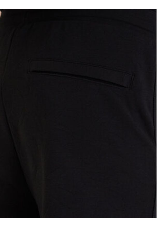 BOSS Szorty sportowe Member 50558883 Czarny Relaxed Fit. Kolor: czarny. Materiał: bawełna. Styl: sportowy