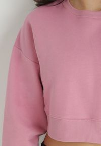 Born2be - Ciemnoróżowa Bluza Oversize Azaze. Kolor: różowy. Materiał: polar. Długość: krótkie. Wzór: gładki #2
