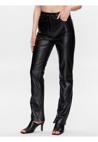 Calvin Klein Spodnie skórzane K20K205487 Czarny Regular Fit. Kolor: czarny. Materiał: skóra #1