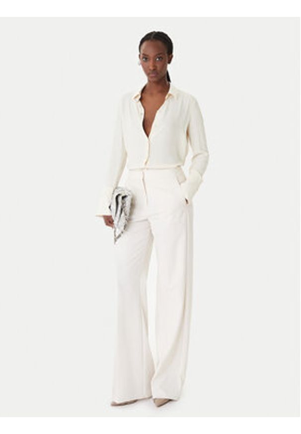 Patrizia Pepe Koszula 8C0872/A8I1-W409 Beżowy Regular Fit. Kolor: beżowy. Materiał: wiskoza