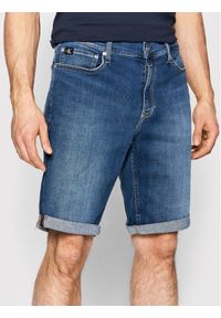 Calvin Klein Jeans Szorty jeansowe J30J320527 Granatowy Slim Fit. Kolor: niebieski. Materiał: bawełna