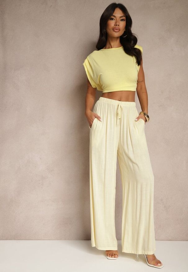 Renee - Jasnożółte Szerokie Spodnie High Waist z Gumką w Talii Ilnena. Stan: podwyższony. Kolor: żółty. Materiał: tkanina. Sezon: lato