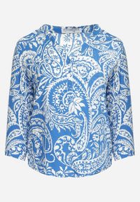 Born2be - Niebiesko-Biała Wiskozowa Bluzka o Luźnym Kroju z Guzikami w Print Paisley Zirlana. Kolor: niebieski. Materiał: wiskoza. Wzór: paisley, nadruk. Sezon: lato #3