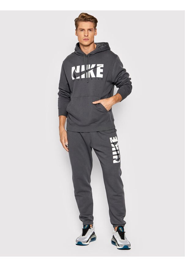 Nike Bluza Sportswear Graphic DD5242 Szary Standard Fit. Kolor: szary. Materiał: bawełna