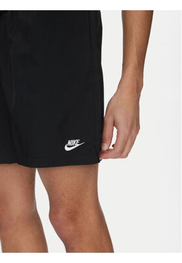 Nike Szorty sportowe FN3307 Czarny Regular Fit. Kolor: czarny. Materiał: syntetyk. Styl: sportowy