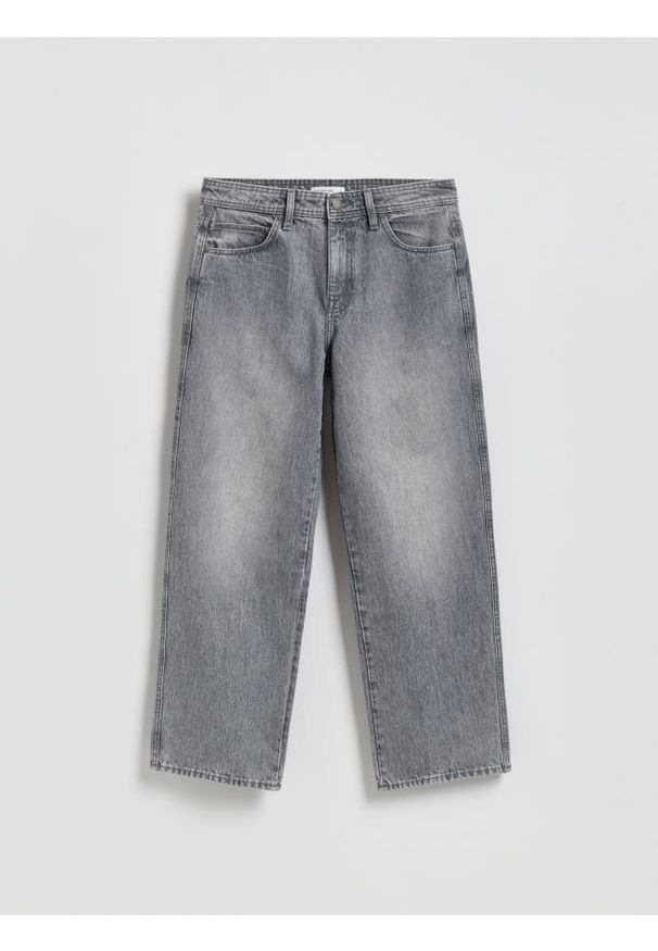 Reserved - Jeansy baggy z efektem sprania - szary. Kolor: szary