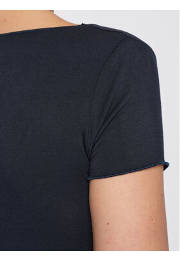 Pepe Jeans T-Shirt PL505348 Niebieski Regular Fit. Kolor: niebieski. Materiał: wiskoza