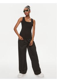 Calvin Klein Top K20K206950 Czarny Regular Fit. Kolor: czarny. Materiał: bawełna #3